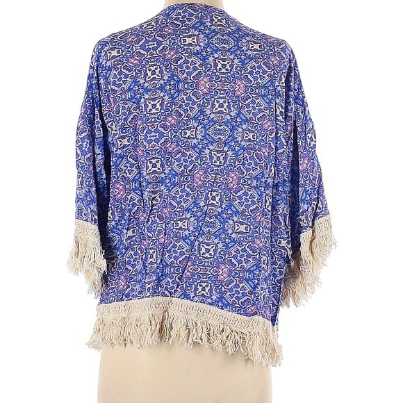 Forever 21 patterned fringe kimono - Picture 2 of 3